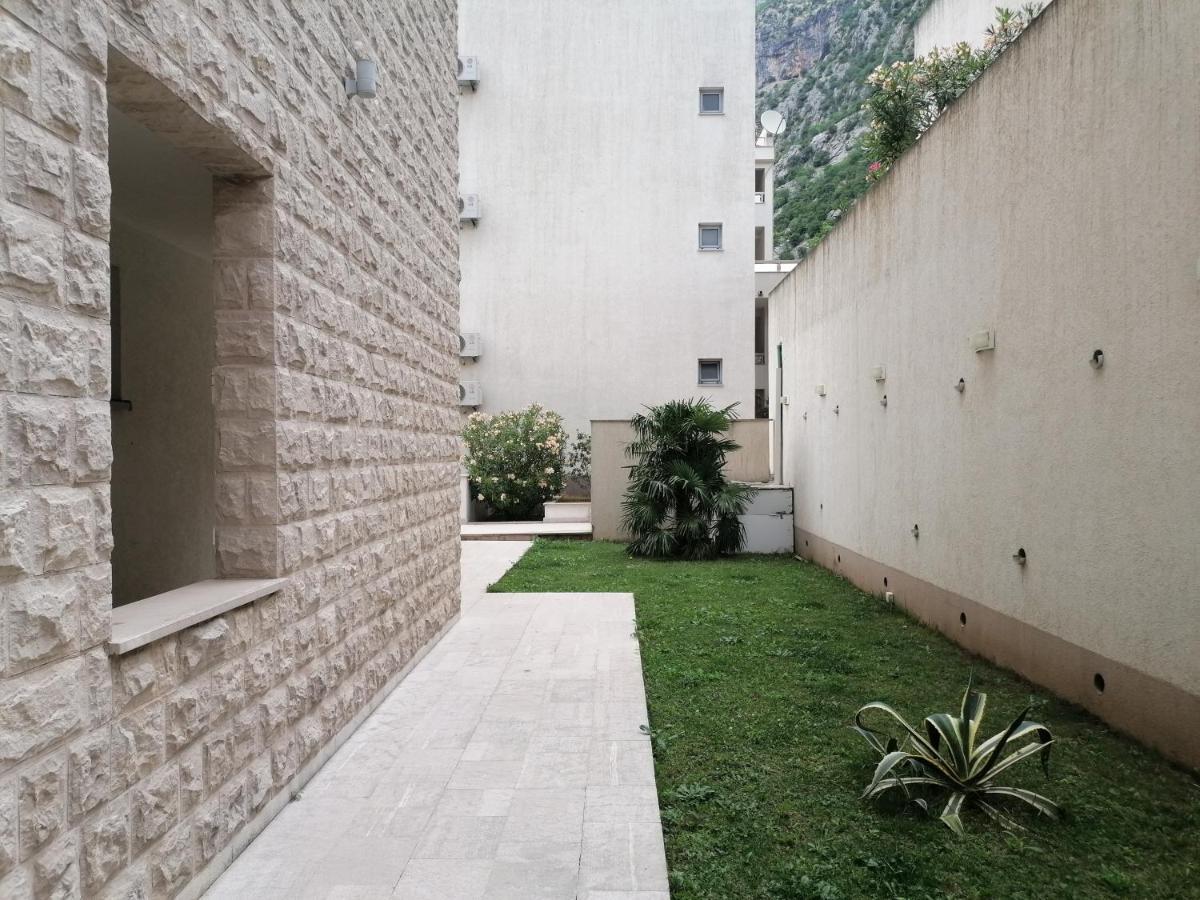 Villa Milla Kotor Exterior photo