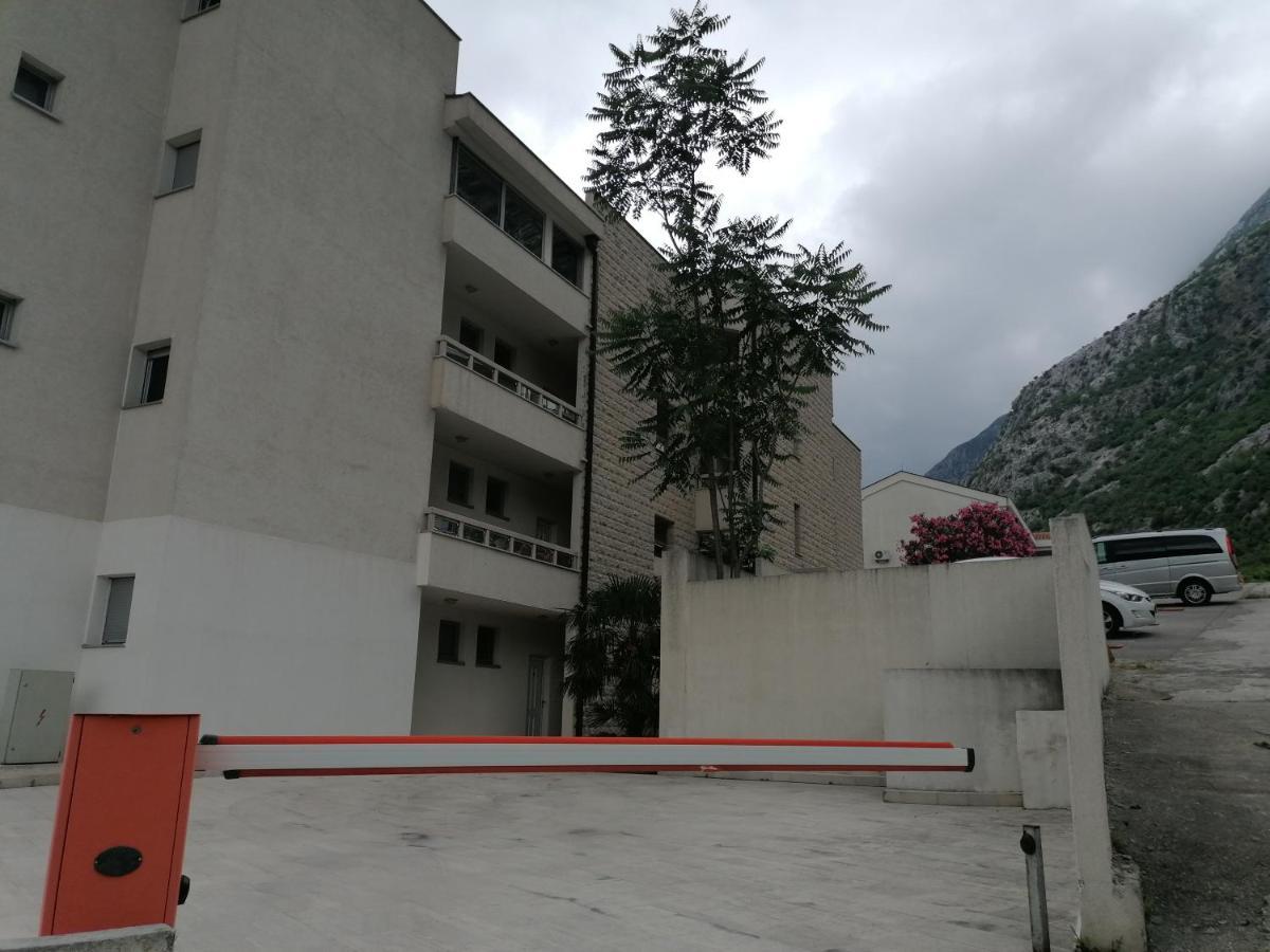 Villa Milla Kotor Exterior photo